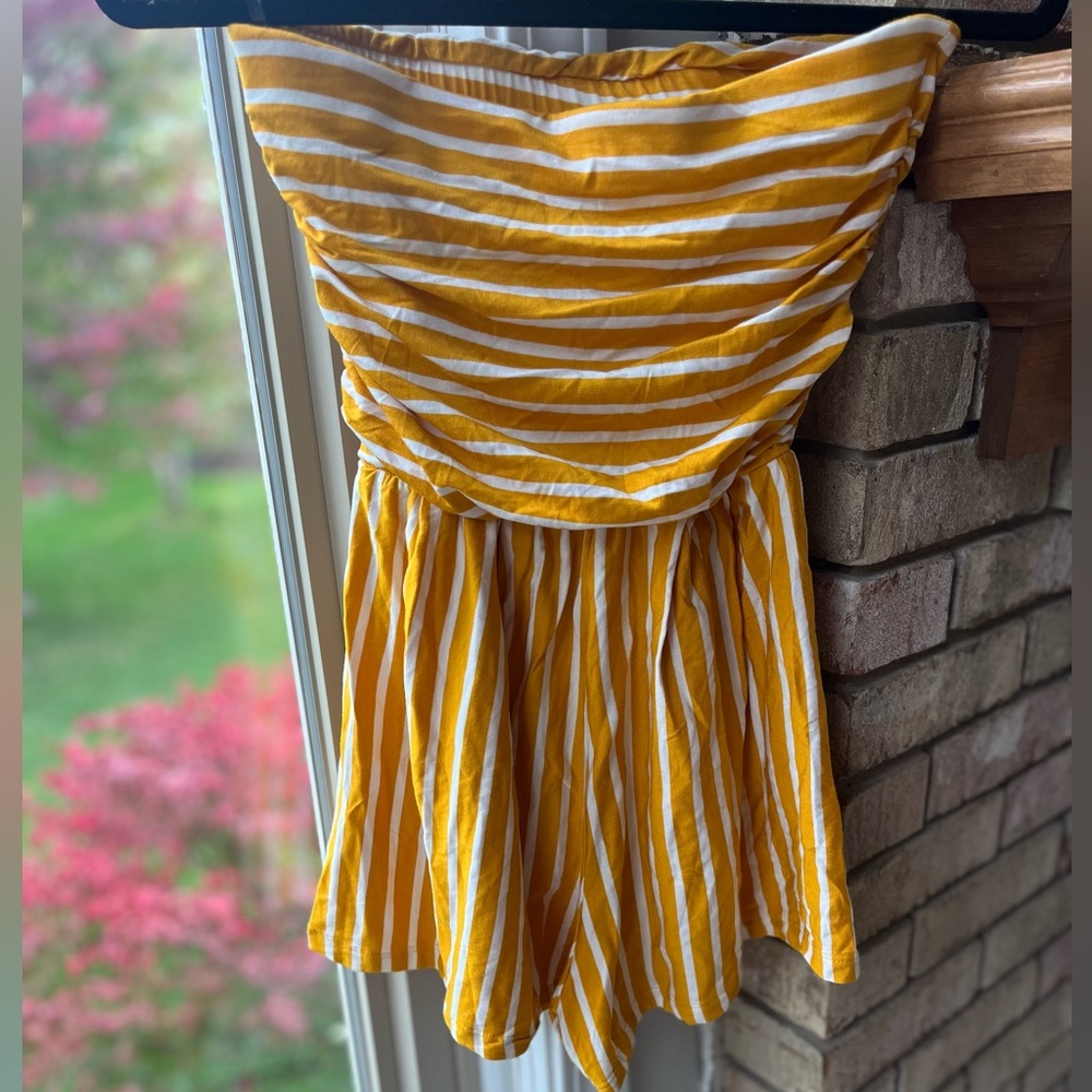 Strapless Striped Romper - Picture 2 of 2